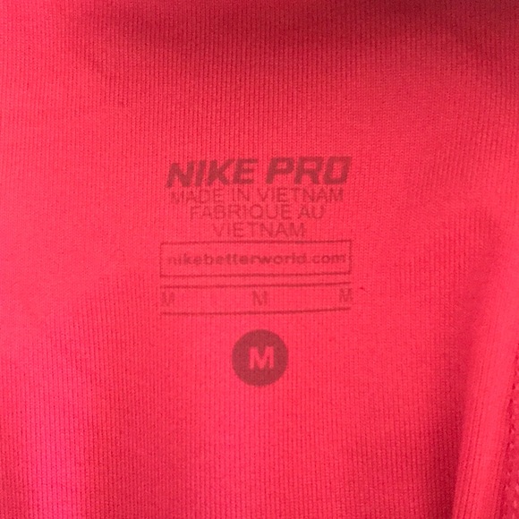 Kids pink Nike pro shorts! - Picture 4 of 4